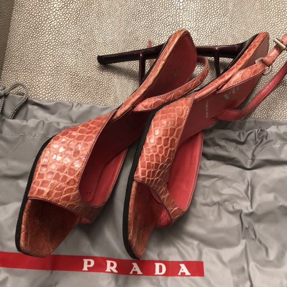 PRADA 35.5 GENUINE ALLIGATOR CROC Pink Sandals 3” heel, bottom new, dust bag - Picture 10 of 12